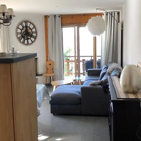 In Swiss Alps Near Cable Car 아파트